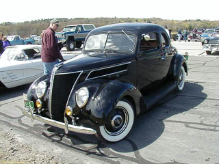1937 Ford coupe