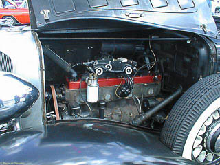 Chrysler "straight 8" flathead engine